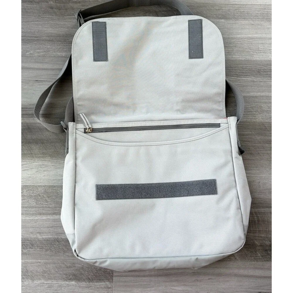 KEEN Hybrid Transport Messenger Bag Gray Nylon Crossbody Laptop Commuter 13x15.5